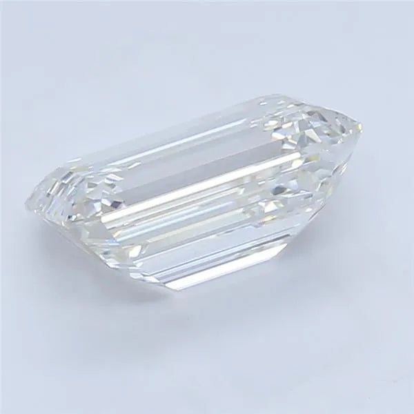 3.05 Carats EMERALD Diamond