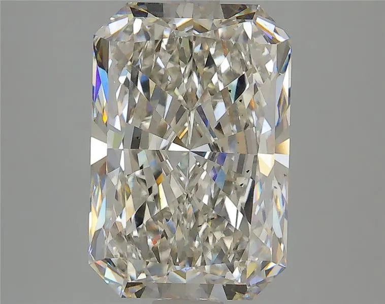 4.24ct Radiant Lab Grown Diamond (Colour H, Clarity SI1, IGI)