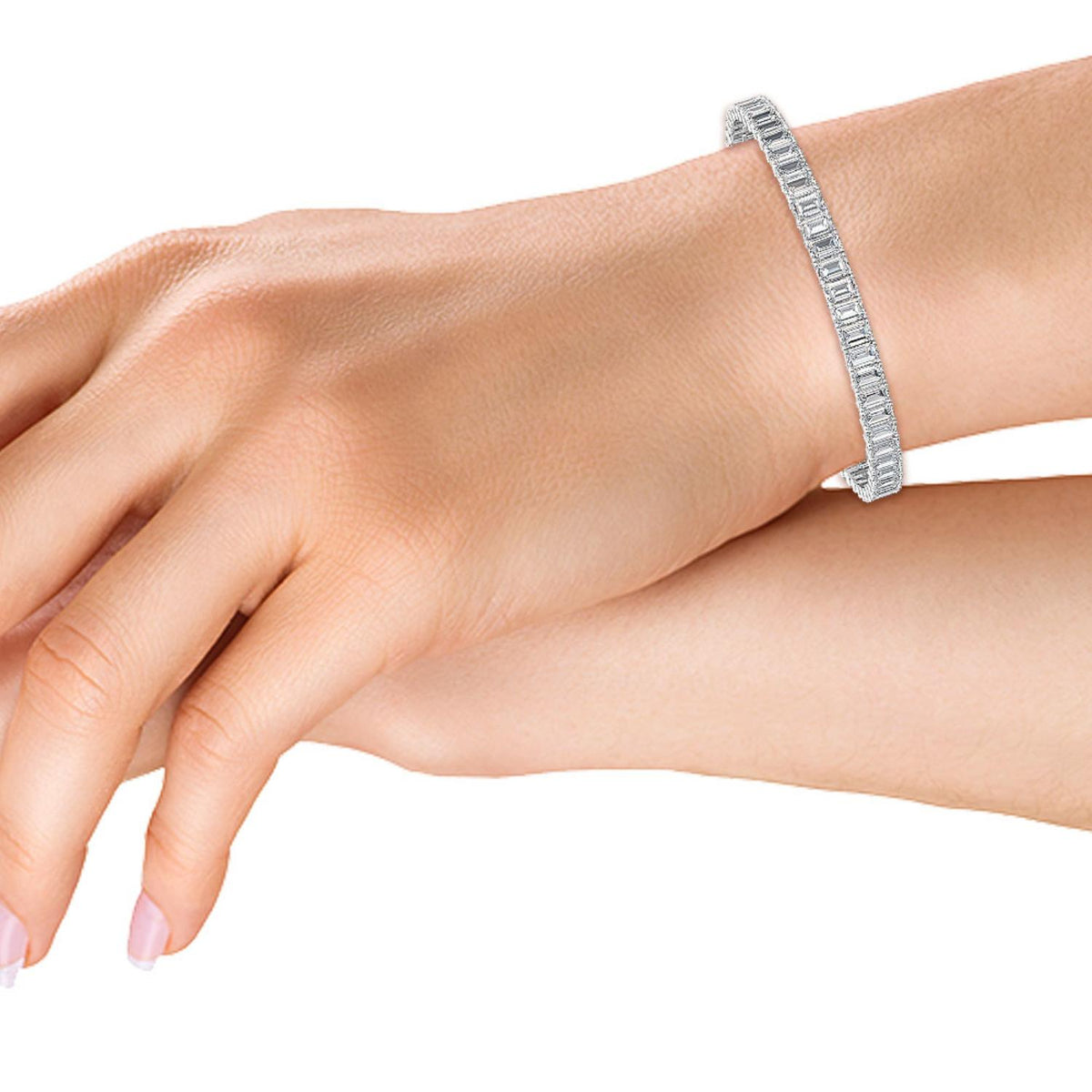 White Gold / Emerald Lab Grown Diamond Tennis Bracelet