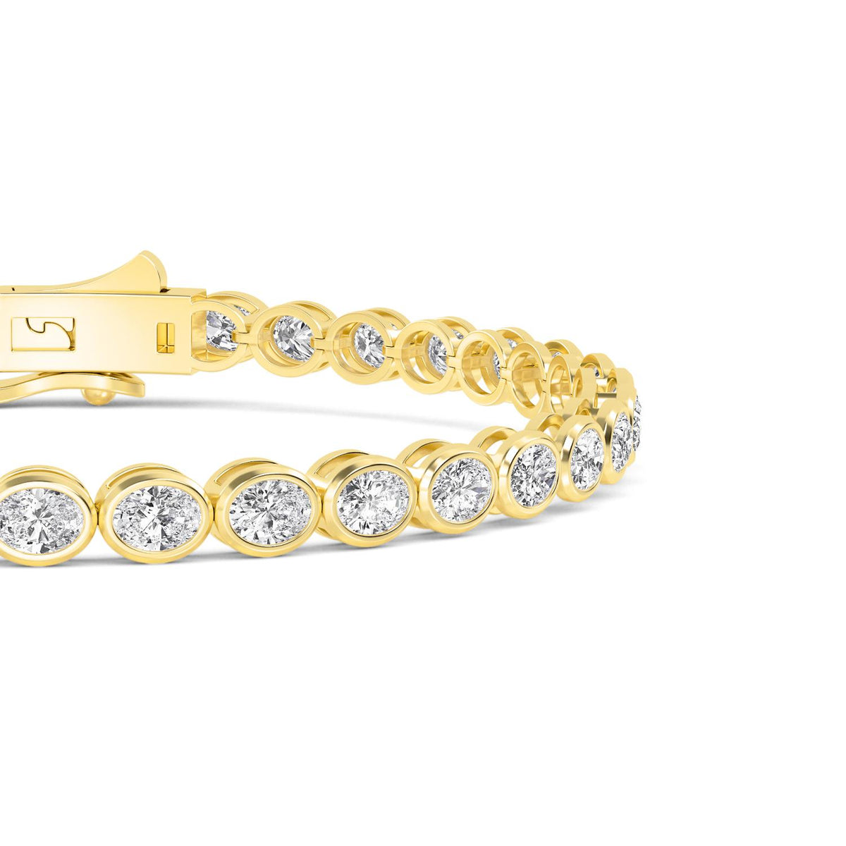 Yellow Gold / Oval Lab Grown Diamond Bezel Bracelet
