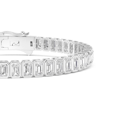 White Gold / Emerald Bezel Lab Grown Diamond Tennis Bracelet