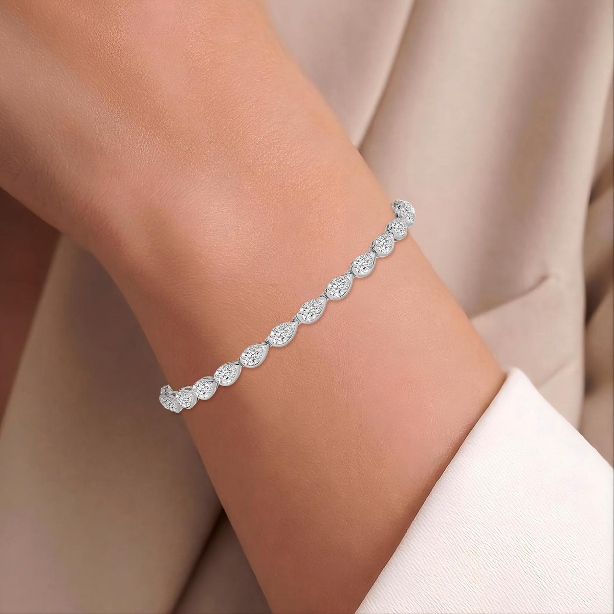 White Gold / 5.97ct Lab Grown Diamond Tennis Bracelet