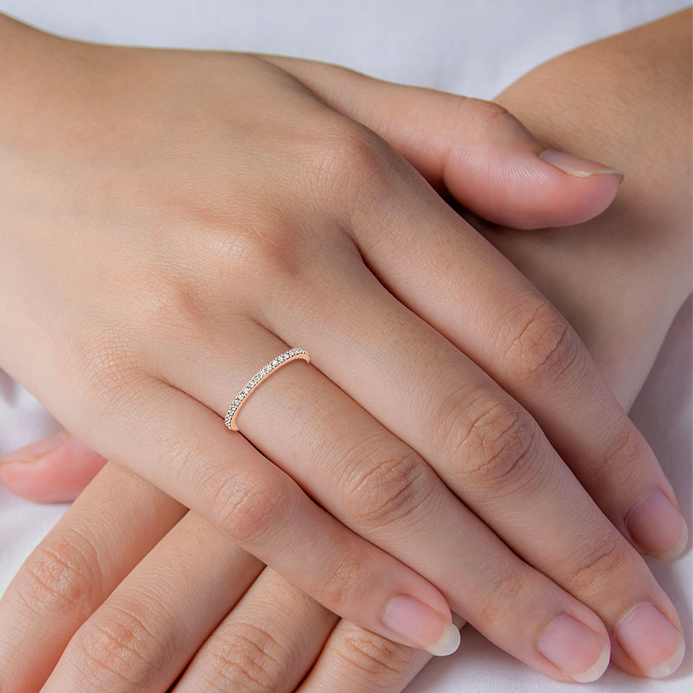 Rose Gold / Vera Prong Wedding Band