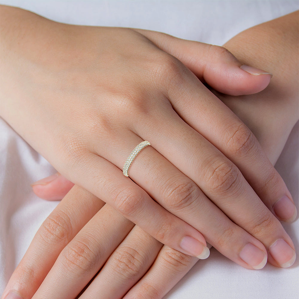 Yellow Gold / Fleur Prong Wedding Band