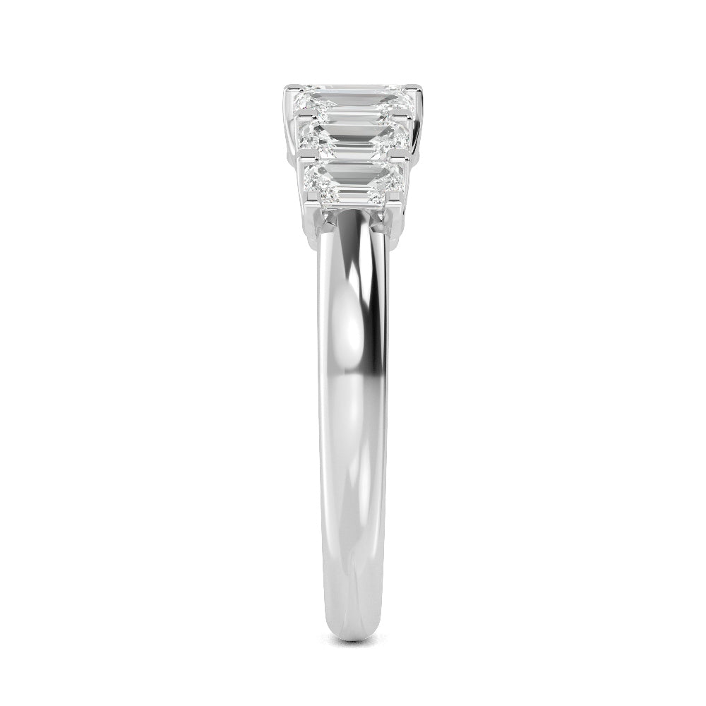 White Gold / Isabeau Seven Stone Wedding Band