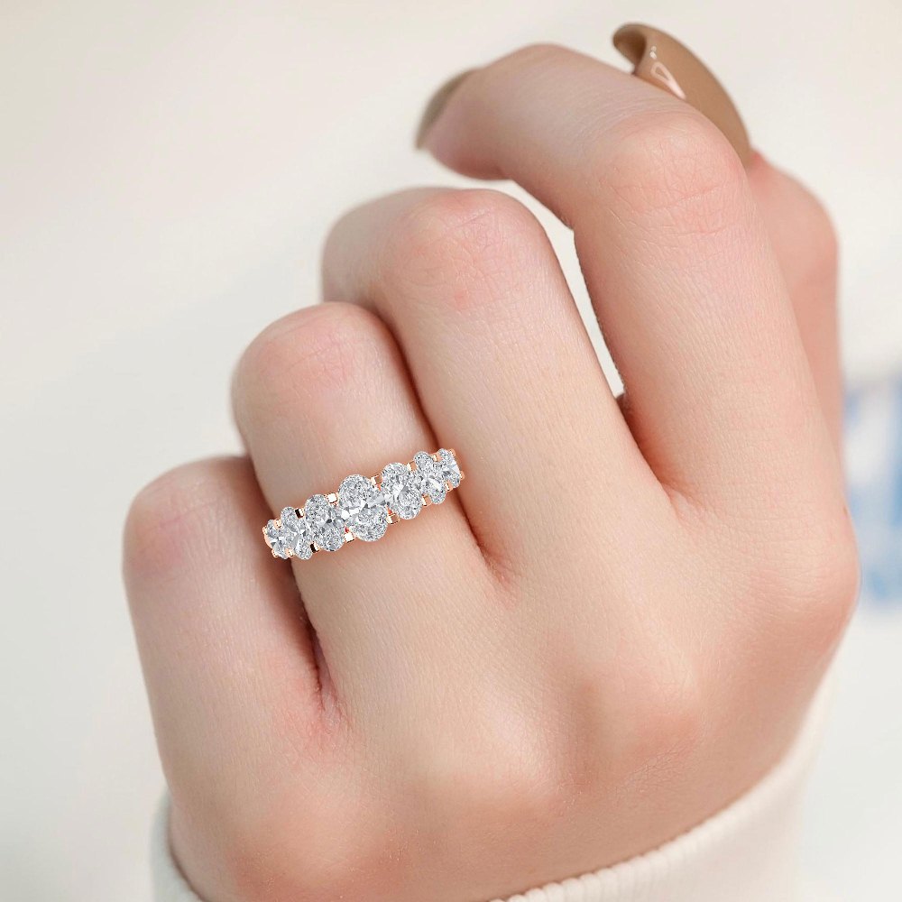 Rose Gold / Annika Seven Stone Wedding Band