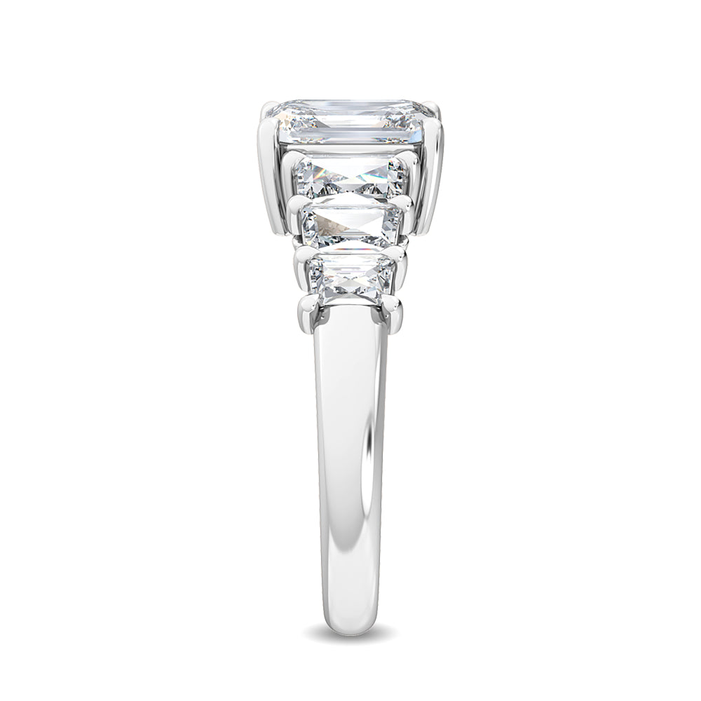 White Gold / Giulia Seven Stone Wedding Band