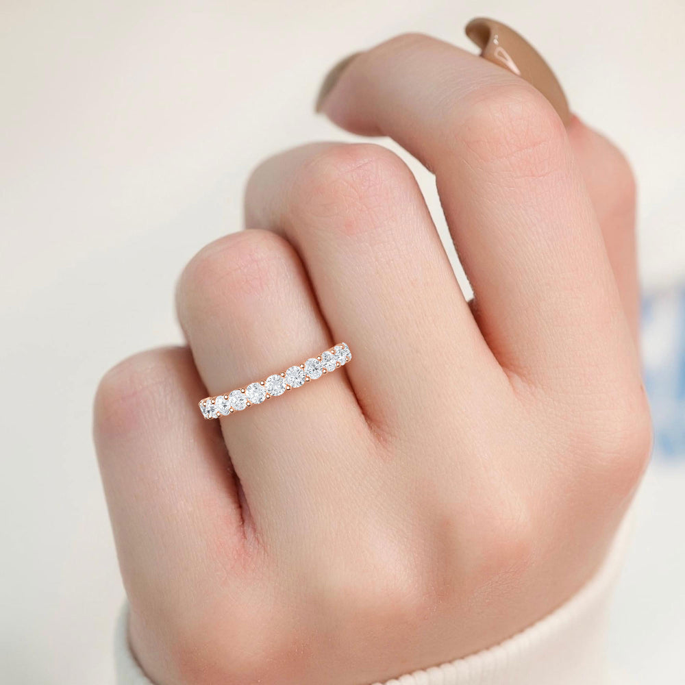 Rose Gold / Anika Prong Wedding Band