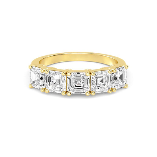 Yellow Gold / Kaia Diamond Wedding Band