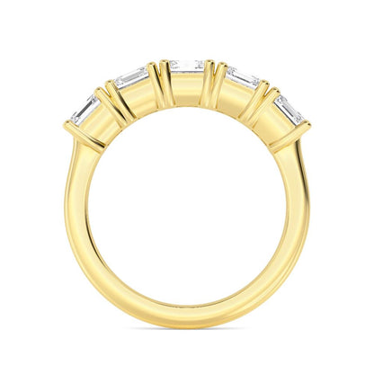 Yellow Gold / Kaia Diamond Wedding Band